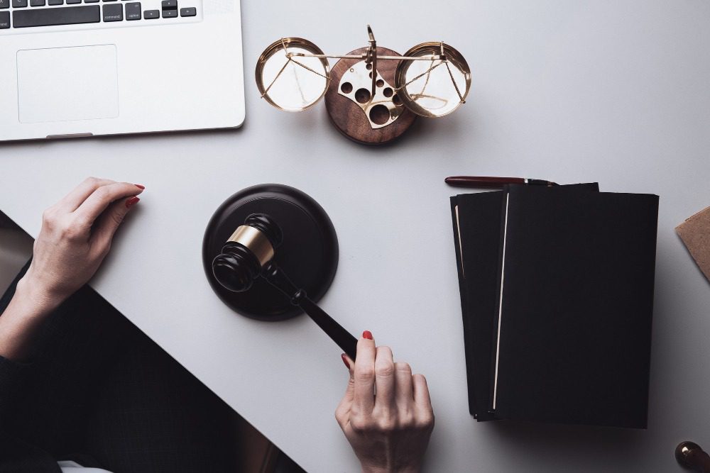 Как снять ограничения на регистрационные действия с автомобилем?