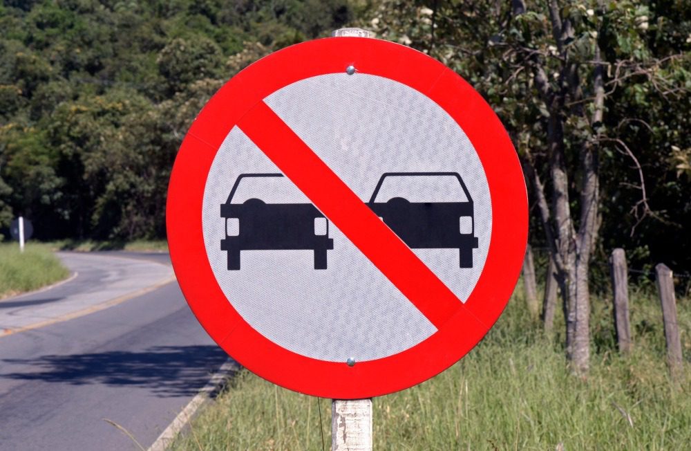 Зона действия знака обгон запрещен 1 Зона действия знака обгон запрещен